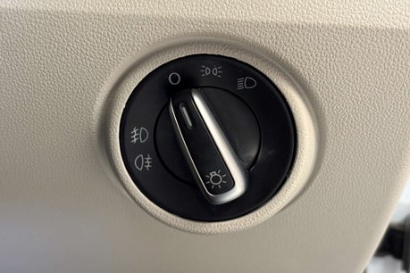 Volkswagen Up 1.0 High up! Hatchback 5dr Petrol ASG Euro 6 (75 ps) 48