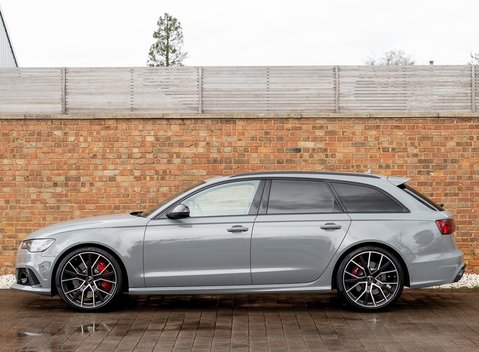 Audi RS6 Avant Performance 2