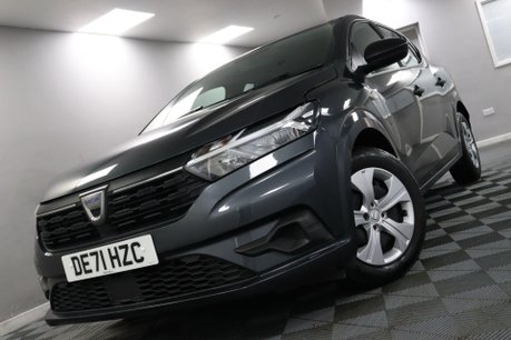 Dacia Sandero ESSENTIAL SCE 32