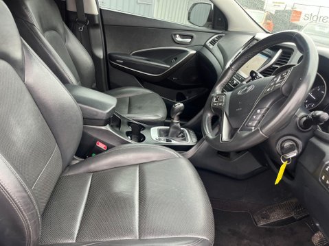 Hyundai SANTA FE 2.2 CRDi Blue Drive Premium 4WD Euro 6 (s/s) 5dr 31