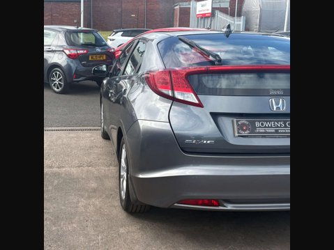Honda Civic 1.8 Civic i-VTec ES 5dr 32