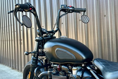 Triumph Bonneville 1.2 Bonneville Bobber Black 32