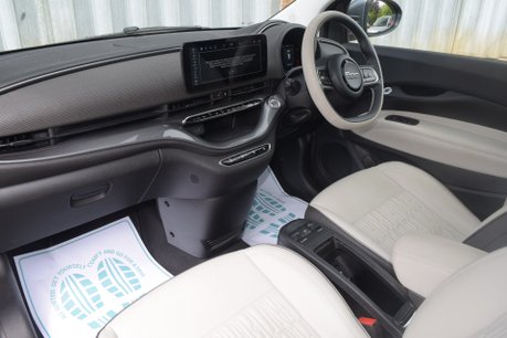 Fiat 500e La Prima 6
