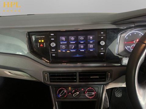 Volkswagen Polo 1.0 EVO beats Hatchback 5dr Petrol Manual Euro 6 (s/s) (80 ps) Air Con - Al 17