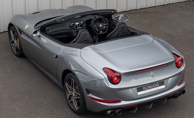 Ferrari California T 11