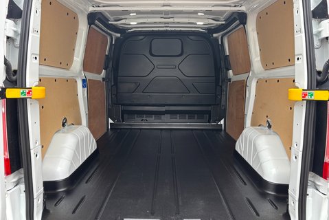Ford Transit Custom 300 L1 Limited 130 ps Automatic - Twin Side Doors / Adaptive Cruise 15