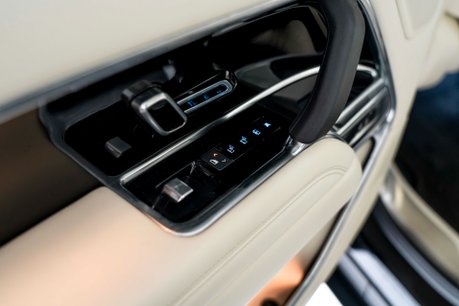 Land Rover Range Rover HSE. NOW SOLD. SIMILAR REQUIRED. PLEASE CALL 01903 254800. 53