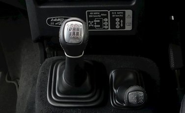 Land Rover 110 Adventure 7