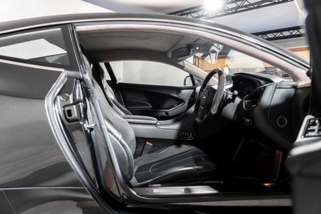 Aston Martin Vanquish V12. ONE OWNER. LOW MILEAGE. CARBON FIBRE INTERIOR. ONE-77 WHEEL. B & O. 17