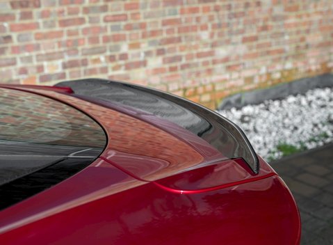 Aston Martin DBS Superleggera 38