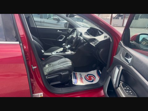 Peugeot 308 E-THP SW ALLURE 9
