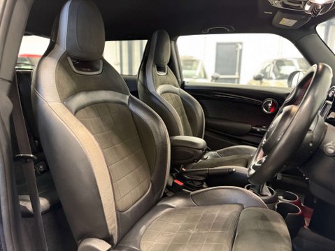 Mini Hatch 1.5 Cooper Sport 3dr 15