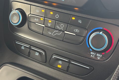 Ford Transit Connect 230 L2 Trend DCIV Automatic 120 ps Tdci - Sat Nav / Air Con / Camera 22