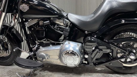 Harley-Davidson Softail 1690 FLS SLIM 2016 ONLY 9K 1 GENUINE OWNER STUNNING CRUISER 23