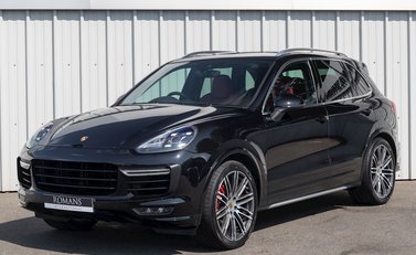 Porsche Cayenne Turbo 6