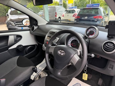Toyota Aygo 1.0 VVT-i Move MultiMode Euro 5 5dr 15
