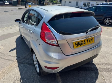 Ford Fiesta 1.6 Titanium Powershift Euro 5 5dr 8