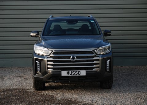 KGM Musso SARACEN 22