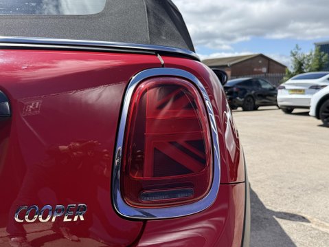 Mini Convertible 1.5 Cooper Sport Convertible 2dr Petrol Steptronic Euro 6 (s/s) (136 ps) 18