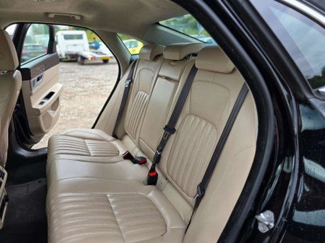 Jaguar XF 2.0d Portfolio Saloon 4dr Diesel Auto Euro 6 (s/s) (163 ps) 20