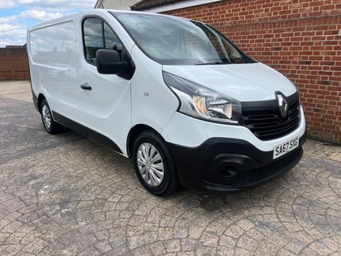 Renault Trafic 1.6 dCi 27 Business Panel Van 5dr Diesel Manual SWB Standard Roof Euro 6 (1 3