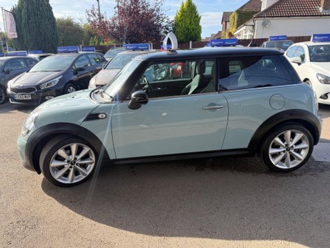 Mini Hatch 1.6 Cooper D Euro 5 (s/s) 3dr 9