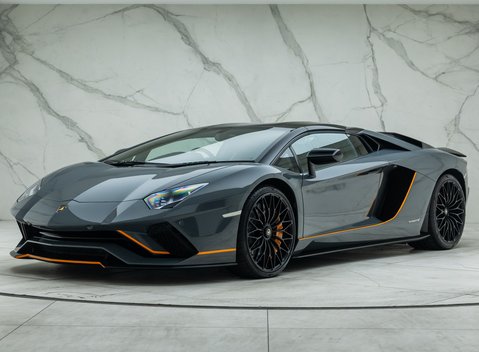 Lamborghini Aventador S LP 740-4 ROADSTER 6