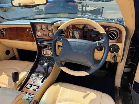 Bentley Azure 6.8 Convertible 2dr Petrol Automatic (422 g/km, 385 bhp) 28