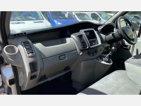Vauxhall Vivaro 2.0 2900 CDTi Sportive Crew Van FWD L3 5dr 35