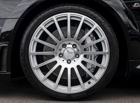 Mercedes-Benz CLK AMG Black Series 10