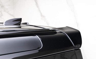 Land Rover Defender SE 27