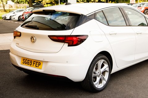 Vauxhall Astra SRI NAV S/S 8