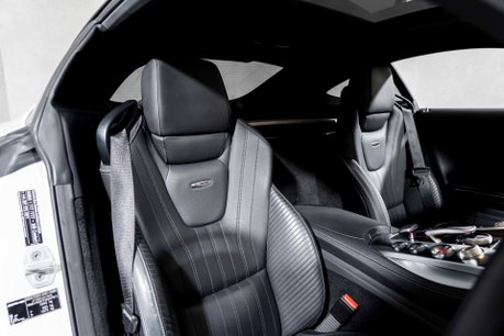 Mercedes-Benz Amg GT PREMIUM. MERCEDES WARRANTY. FULL MSH. DESIGNO PAINT. BURMESTER. PANO ROOF. 18