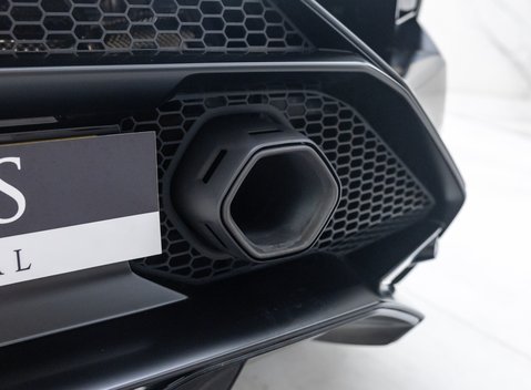 Lamborghini Huracan Tecnica 46