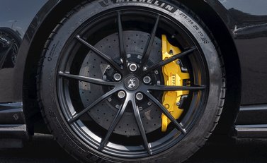 Ferrari 812 Superfast 10