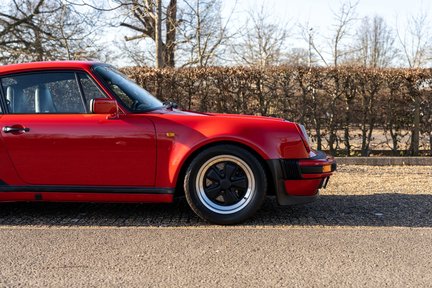 Porsche 911 930 TURBO 12