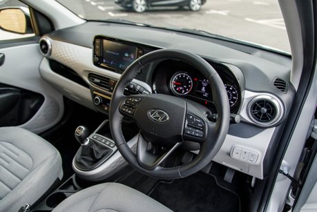 Hyundai i10 MPI PREMIUM