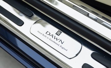 Rolls-Royce Dawn V12 19