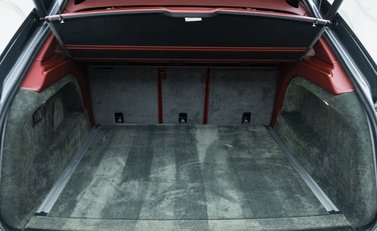 Bentley Bentayga Hybrid First Edition 47