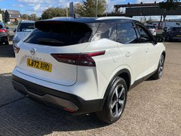 Nissan Qashqai 1.3 Qashqai N-Connecta DiG-T MHEV 5dr 9