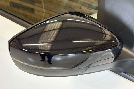 SEAT Mii 36.8kWh Hatchback 5dr Electric Auto (83 ps) 12