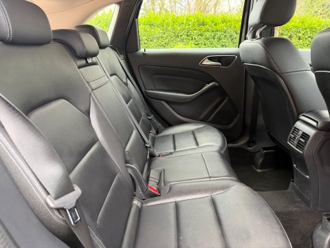 Mercedes-Benz B Class 2.1 B200d Sport (Executive) 7G-DCT Euro 6 (s/s) 5dr 16