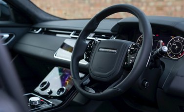 Land Rover Range Rover Velar SVAutobiography Dynamic 11