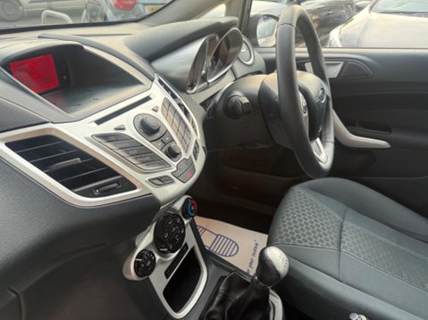 Ford Fiesta 1.25 Zetec 5dr 13
