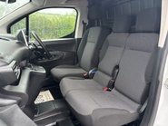 Toyota Proace City L1 Design 100 ps EAT8 Automatic Panel Van 3