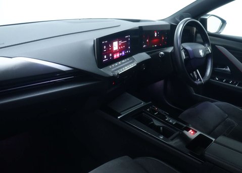 Vauxhall Astra 1.2 Astra Ultimate Turbo Auto 5dr 43