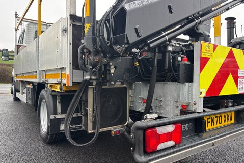 Iveco Daily 70C18D Crew Cab Dropside with Hiab X-Hiduo 062 Crane 28