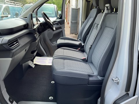 Ford Transit Custom 2.0 320 EcoBlue Limited Crew Van Auto L1 H1 Euro 6 (s/s) 5dr 14