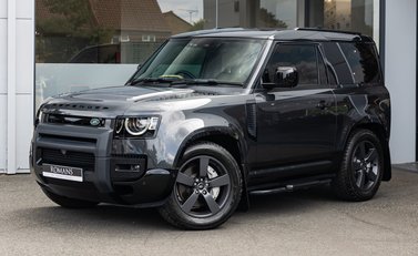 Land Rover Defender 90 D350 X-DYNAMIC HSE 4