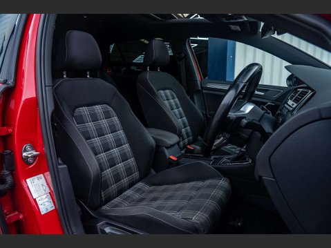 Volkswagen Golf 2.0 Golf GTD TDI Semi-Auto 5dr 10